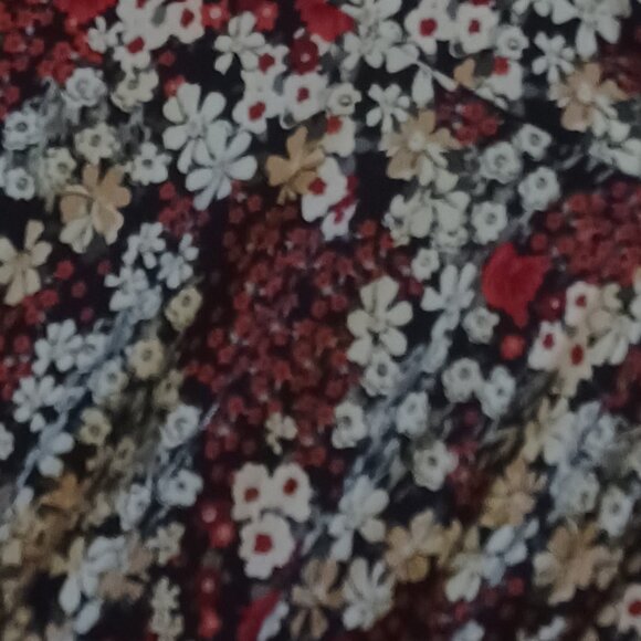 Floral Dress, Large, never worn - Picture 8 of 8